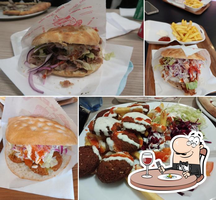 Panino con maiale stirato al BUDRIO TURKISH KEBAP & PIZZA