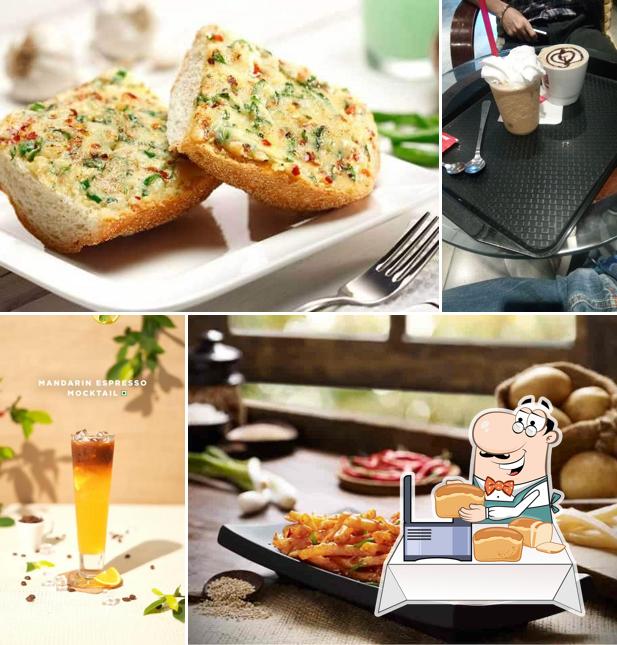 Garlic bread at Café Coffee Day