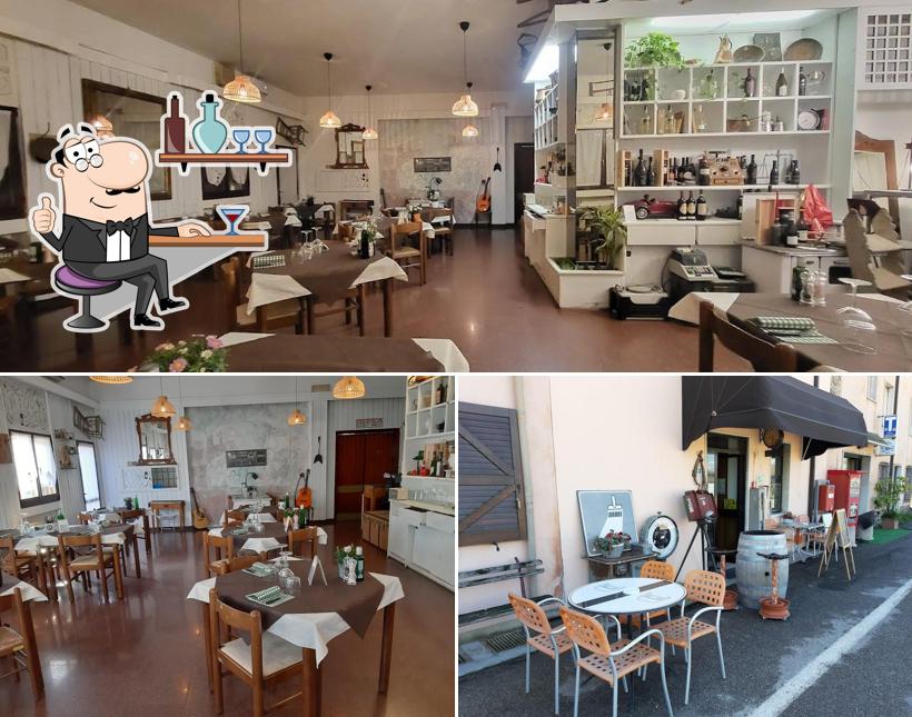 Siediti a un tavolo di La Tana