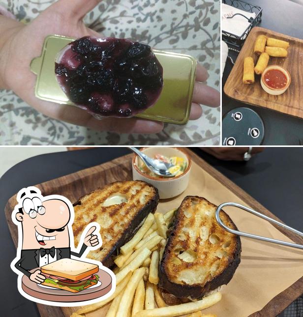 Grilled cheese sandwich at Koa Café