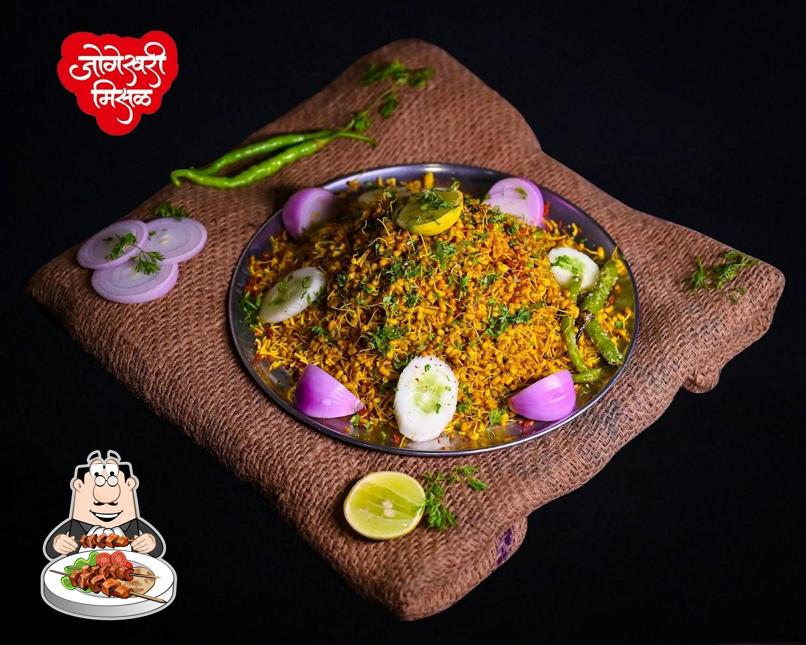 Food at JOGESHWARI MISAL & BHEL PHALTAN