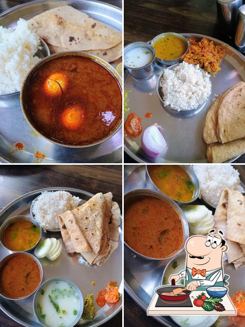 Chicken curry at Patil Lunch Home