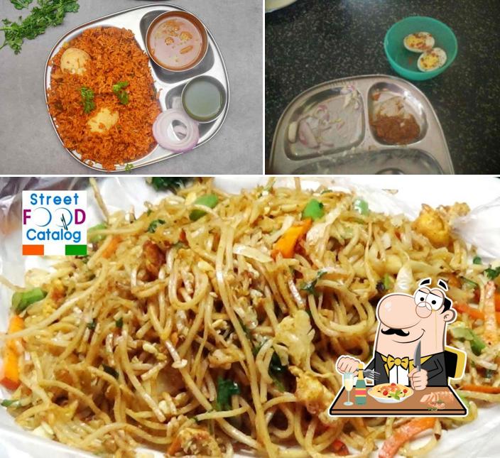 Pad thai at Ande ka funda