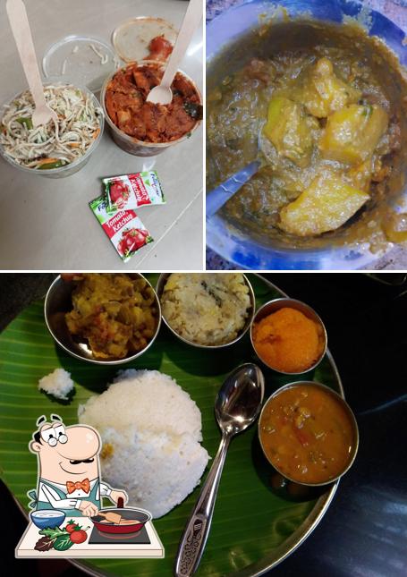 Chicken curry at Hotel Temple IN