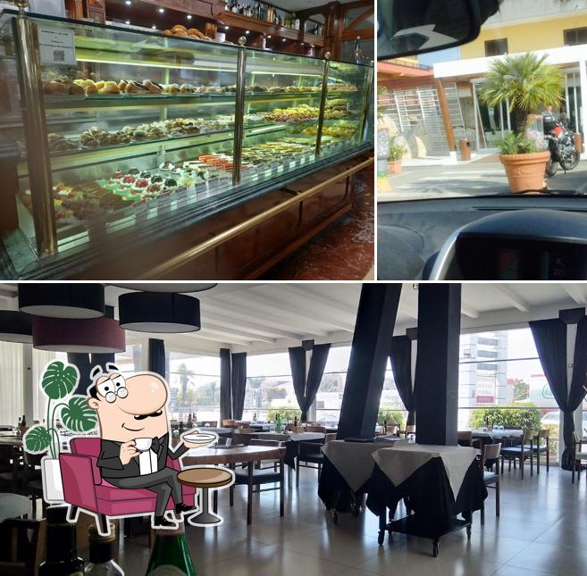 Dai un'occhiata agli interni di Del Monaco Pizzeria Bar
