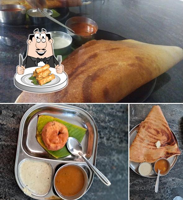 Spring rolls at Udupi Cafe