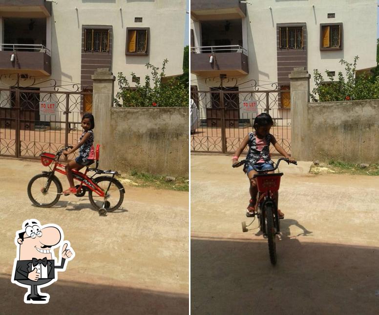 Here's a picture of Hotel Jayram (Sitara)