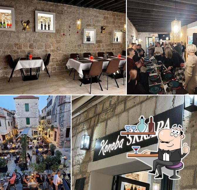 Siediti a un tavolo di konoba Škrapa