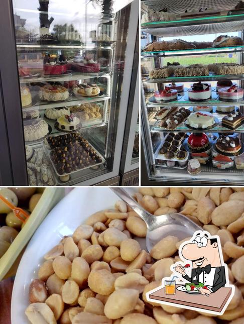 Cibo al Helios Cafè - Bar , Pasticceria, Gelateria