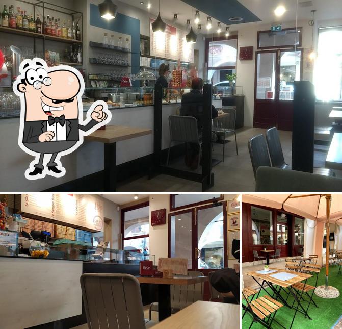 Gli interni di Pizzeria ai Quattro Cantoni