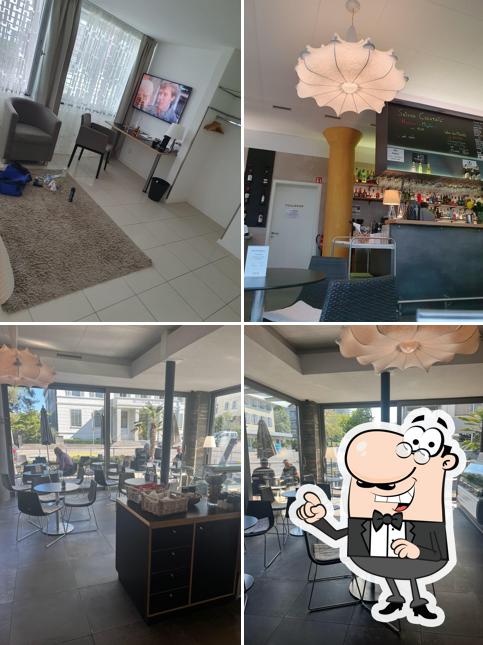 CaféBar Hotel Six
