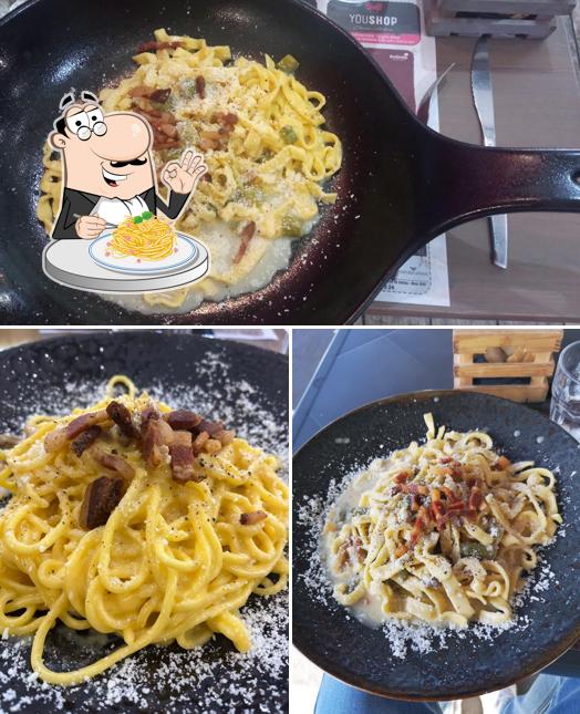 Spaghetti alla carbonara al Osteria Antichi Sapori