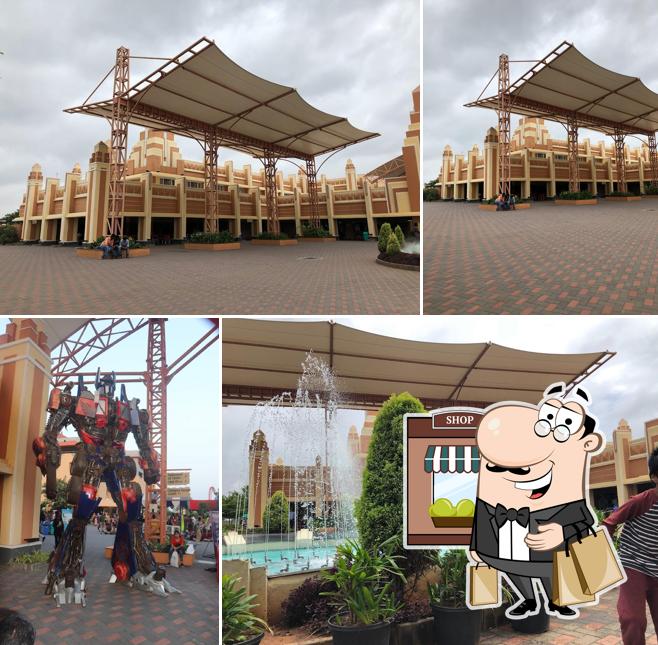 Check out how Parkview Restaurant looks outside