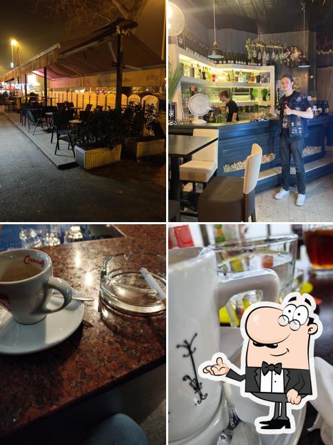 Gli interni di Maximilian cafe