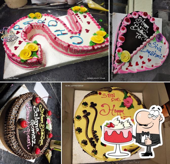 Red velvet cake at Super Bangalore Bakery