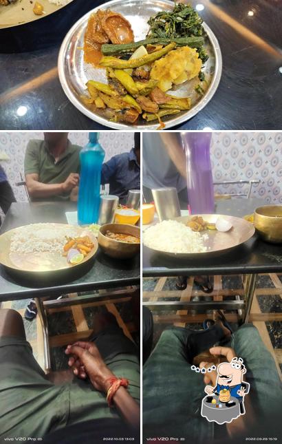 Food at Sahoo Hotel Charampa