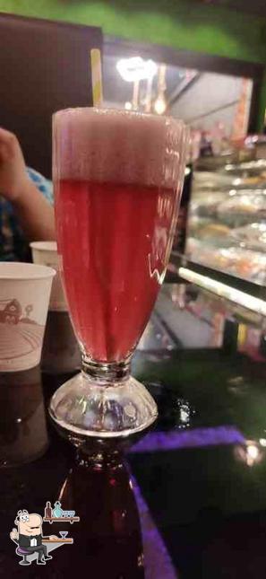 Check out how Cream n Desert looks inside