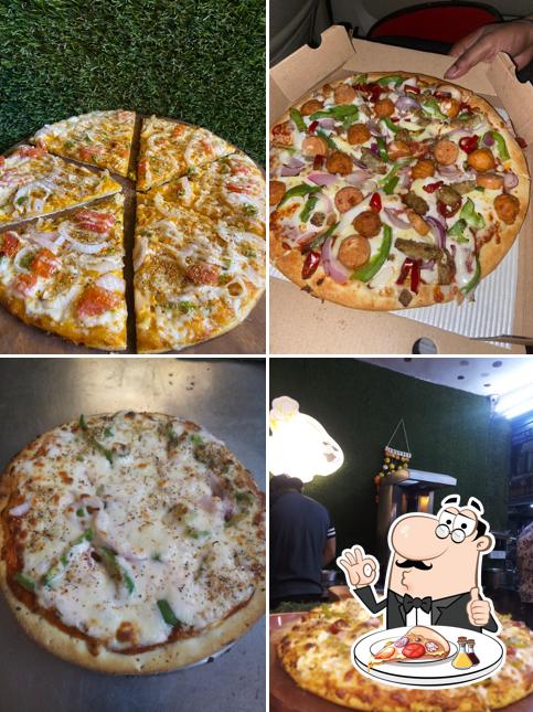 Order pizza at Yumm Box