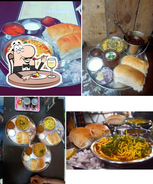 Food at Shree Ballaleshwar Misal