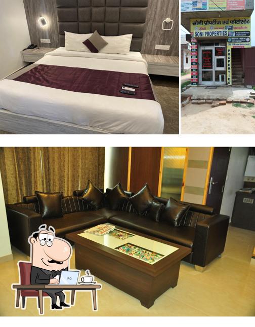The picture of Hotel Lotus Inn - Best Hotel in Sirsa Best Hotel Restaurant in Sirsa Best Banquet Hall in Sirsa’s interior and exterior
