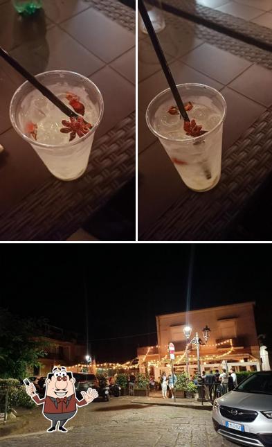 Dai un’occhiata alla foto che presenta la cibo e esterno di Caffetteria Dante