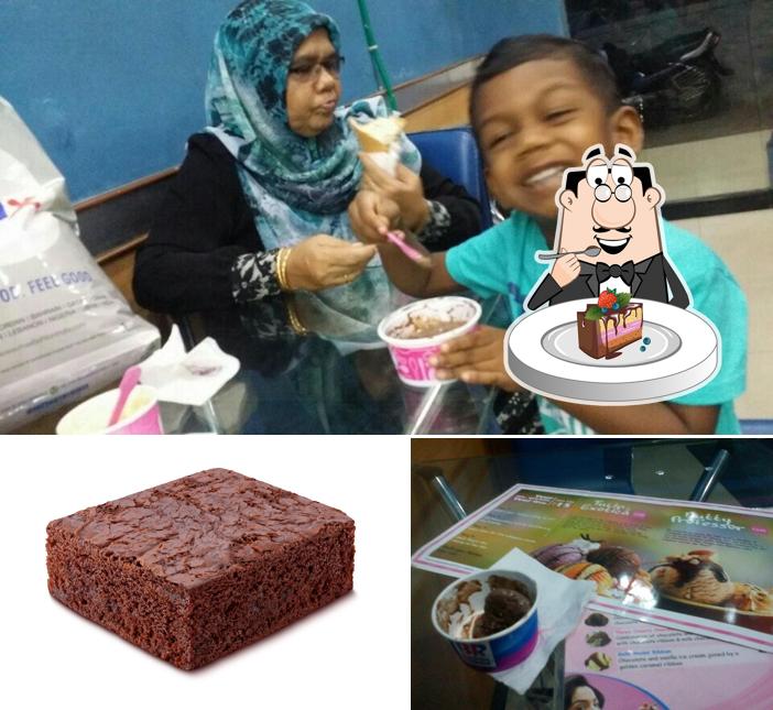 Chocolate cake at Baskin-Robbins