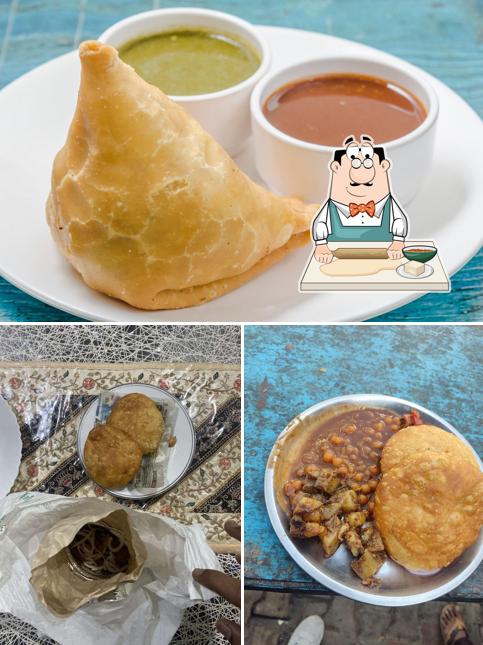 Samosa at Ajay Khaste