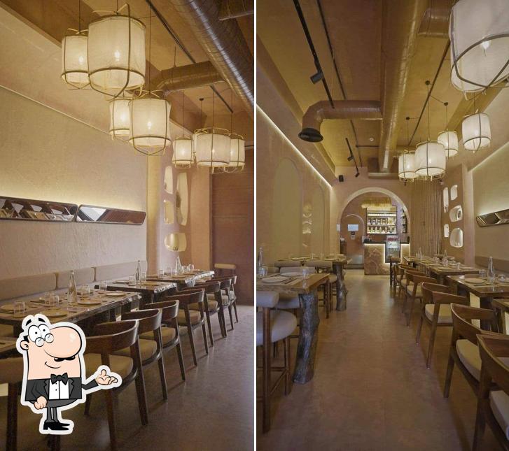 The interior of PhoMo