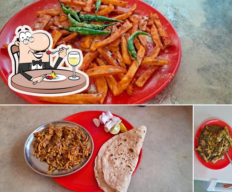 Pulled pork sandwich at Hotel Keshar Bag