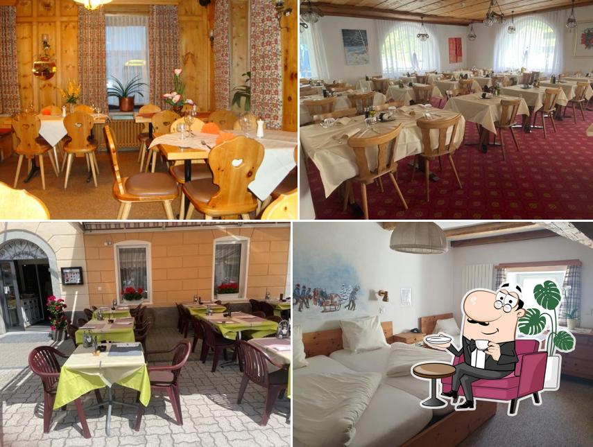 Siediti a un tavolo di Hotel Acla-Filli