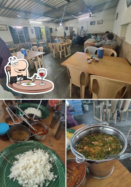 The photo of food and interior at Bandhumithra Mess