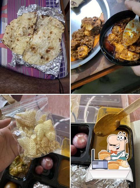 Garlic bread at Made In Amritsar