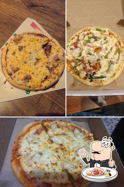 Try out pizza at La Pino'z Pizza Veraval