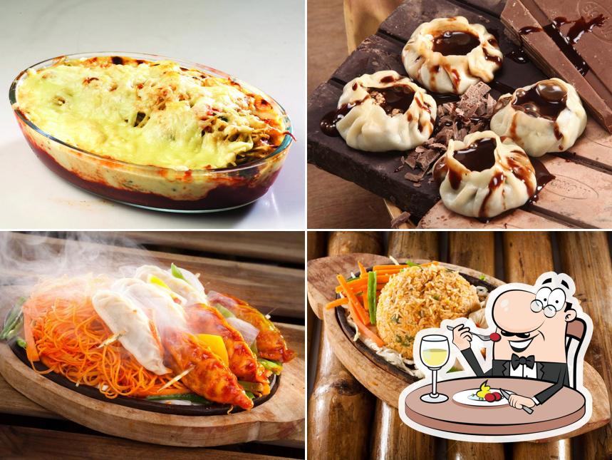 Food at Wow! Momo