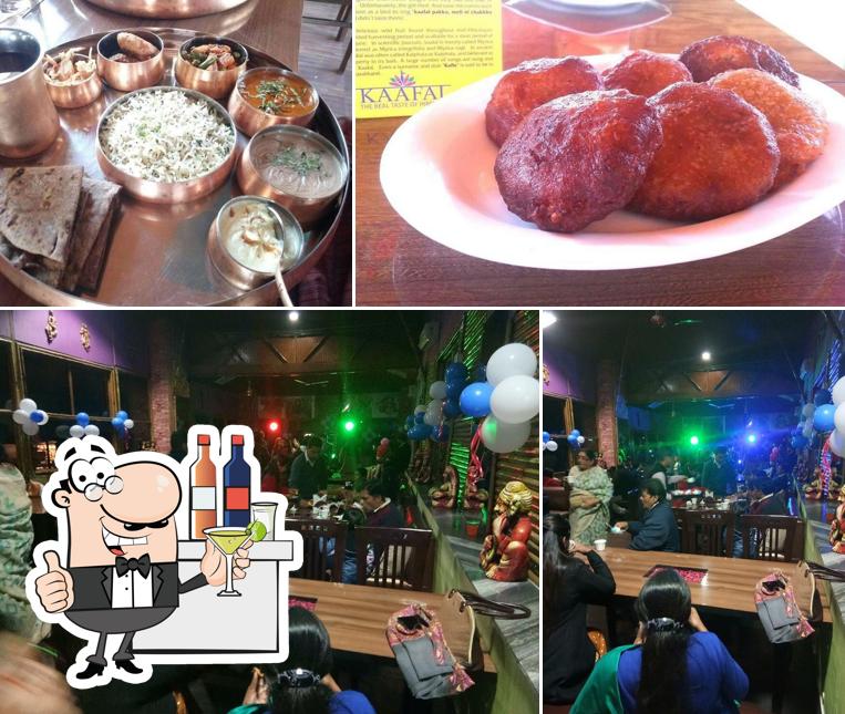 The picture of Kaafal’s bar counter and food