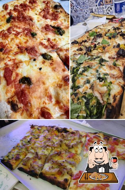 Scegli tra le svariate varianti di pizza