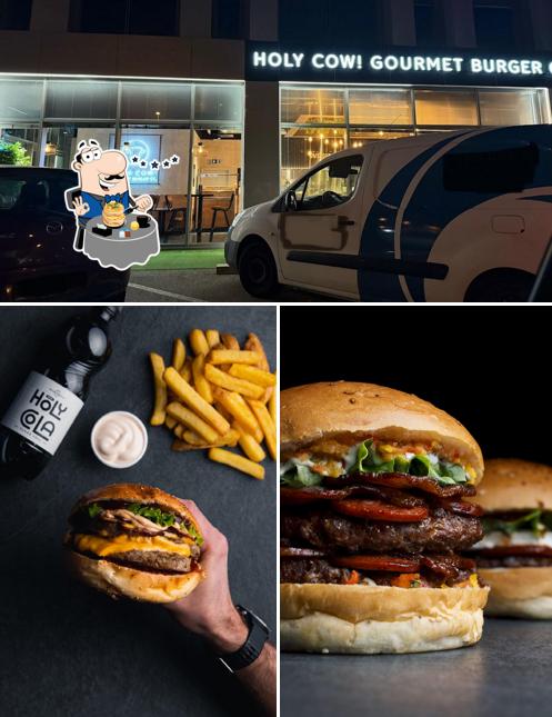 Tra le varie cose da Holy Cow! Gourmet Burger Co. ETOY si possono trovare la cibo e esterno