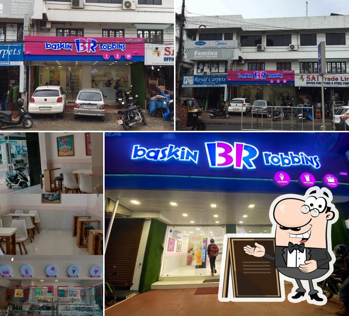 The exterior of Baskin Robbins