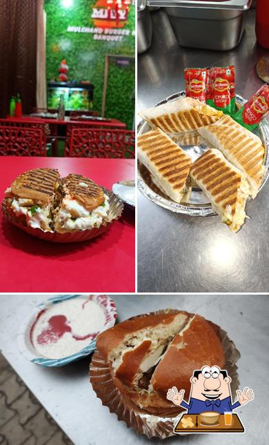 Food at Moolchand Burger Wala