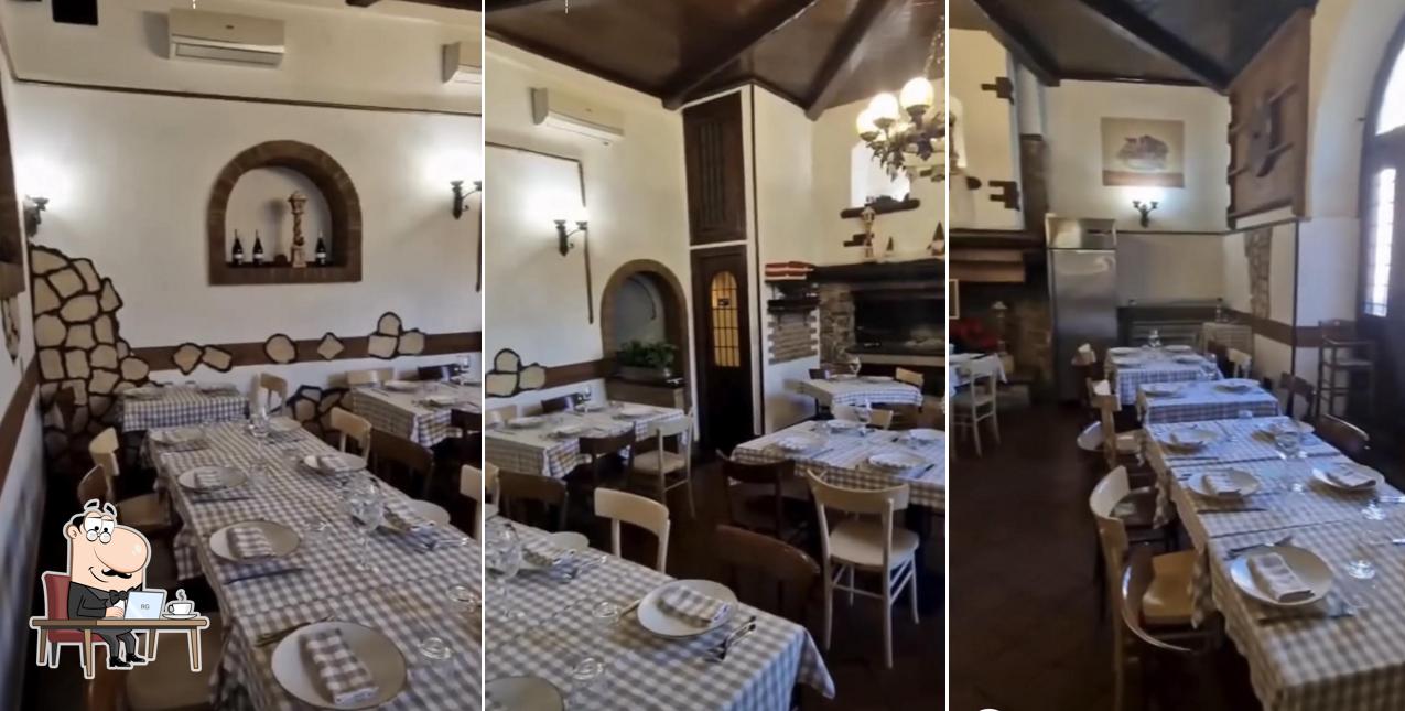 Gli interni di Ristorante Antica Osteria Del Corso