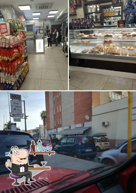 La foto della interni e esterno di Nuovo Bar Cobra