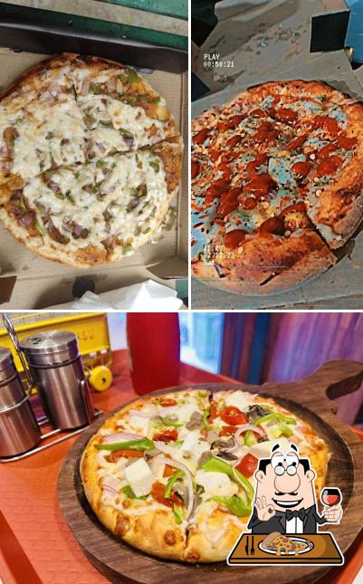 Pick different kinds of pizza