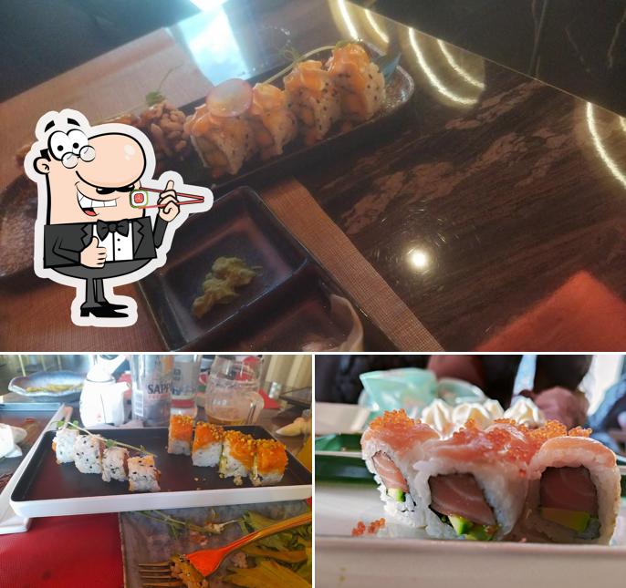 {Restaurant_name} serve piatti di sushi