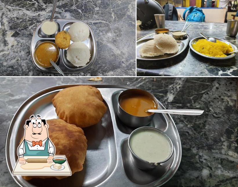 Samosa at Raghavendra Veg Restaurant