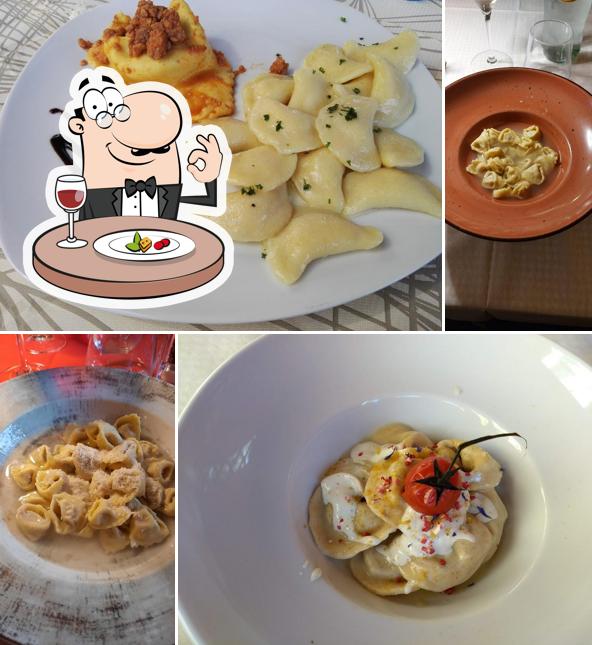 Platti al Trattoria La Ferrarese