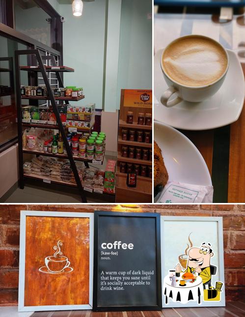THE COFFEE CAVE is distinguished by food and seo_images_cat_1471