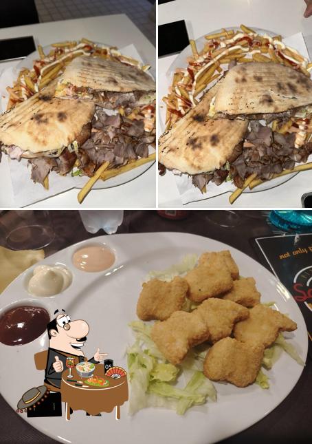 La foto di cibo e interni da Pizzeria SamerTime