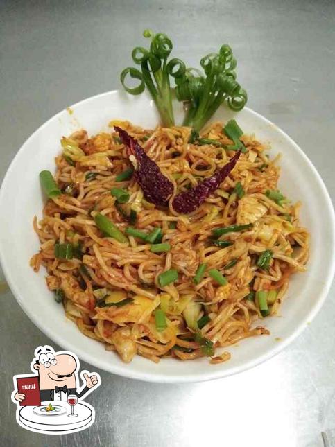 Pad thai at Wooden Wok