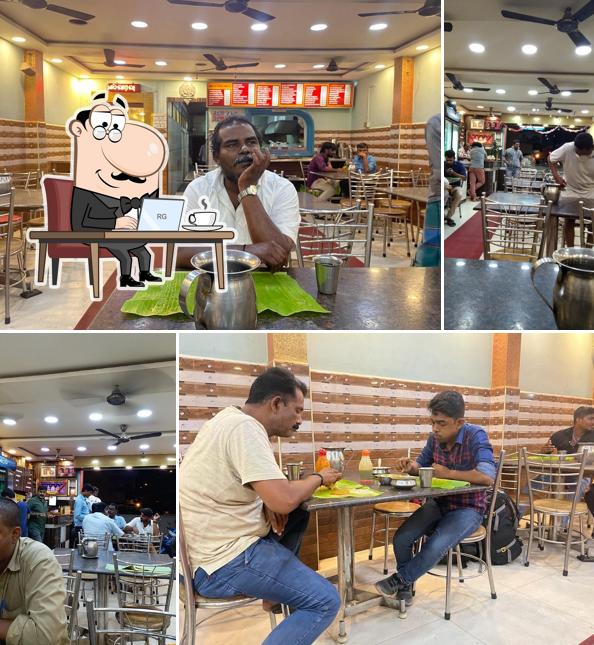 Check out how Madurai Pandiyan Hotel vellore looks inside