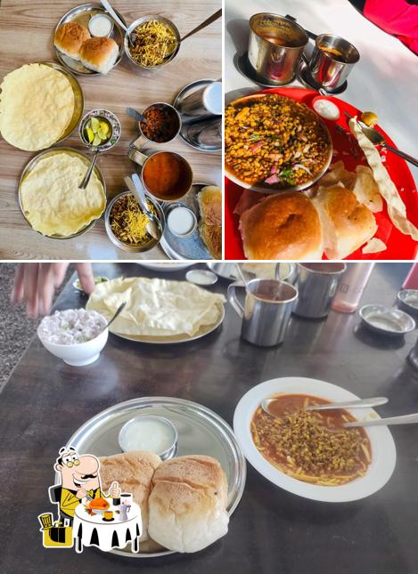 Meals at Bhamre Misal